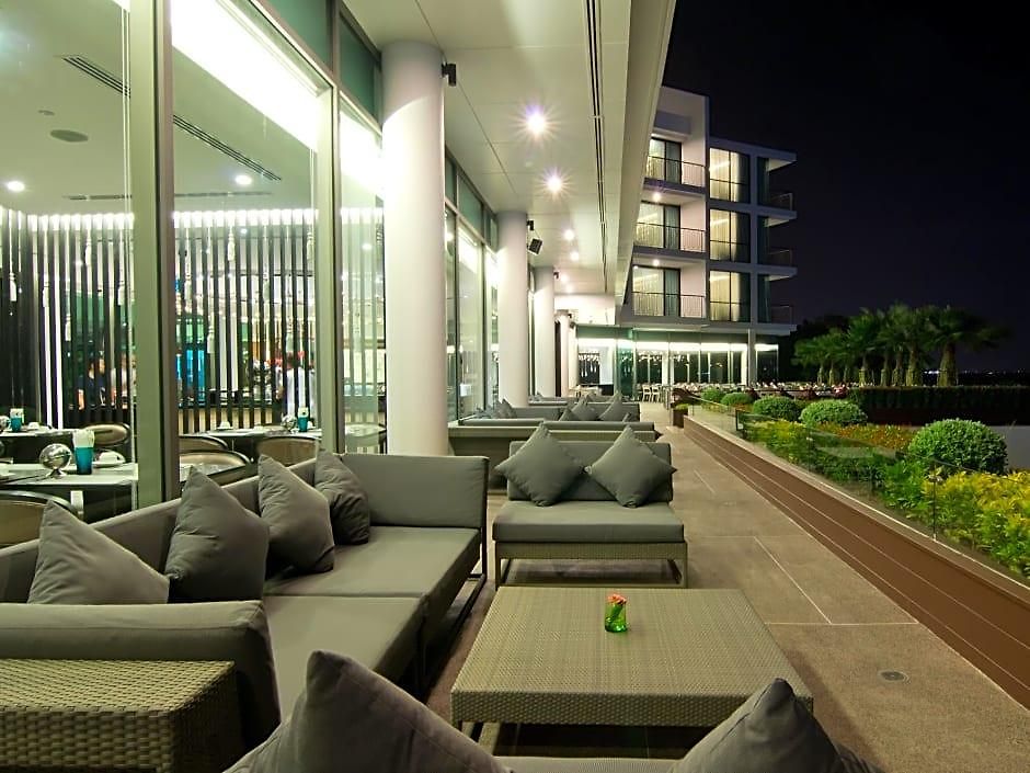 Way Hotel