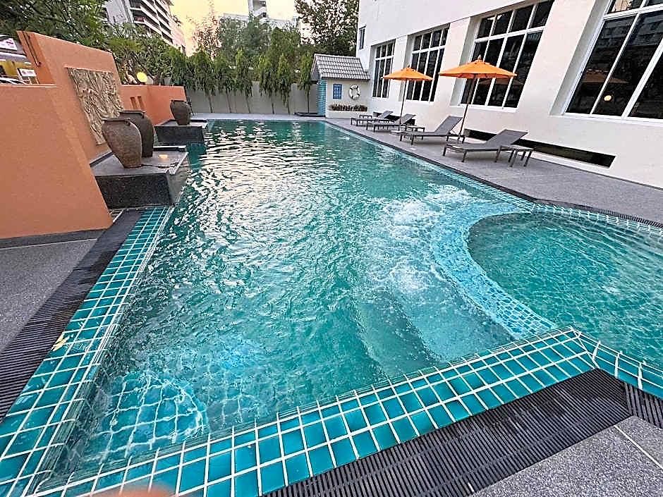 Crown Hotel