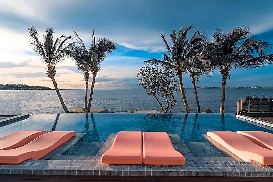 รีสอร์ท Naklua 3*