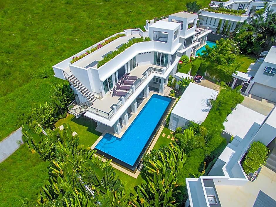 Hotel In 4*