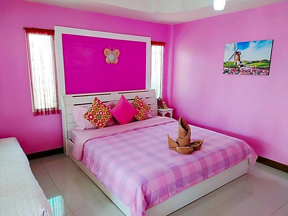 Baan Im Em โรงแรม 2*