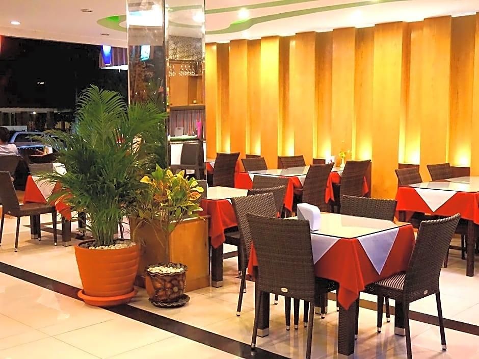 Aya Place Hotel 2*
