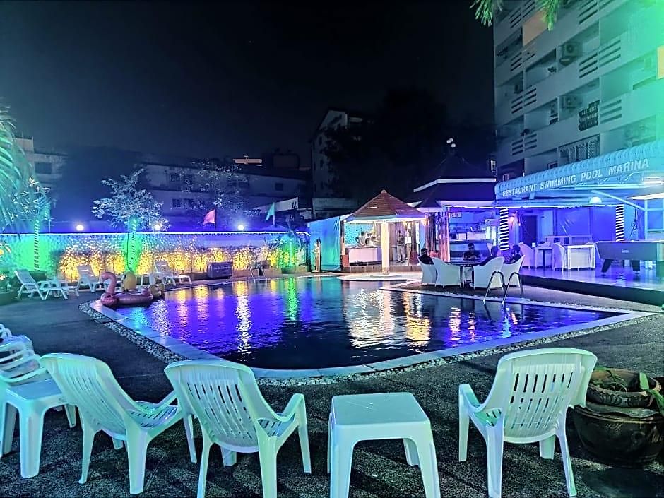 Marina Inn *