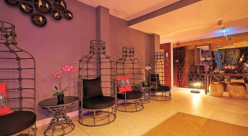 โรงแรม The Weekend