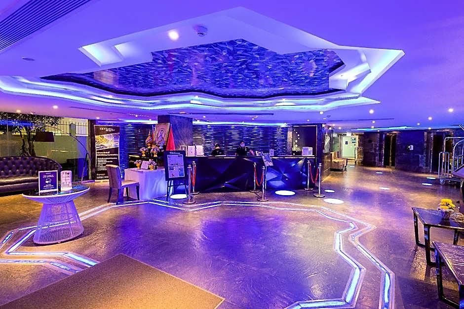 โรงแรม Azure 4*