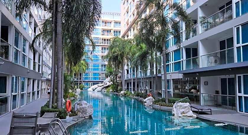Azure โรงแรม 4*