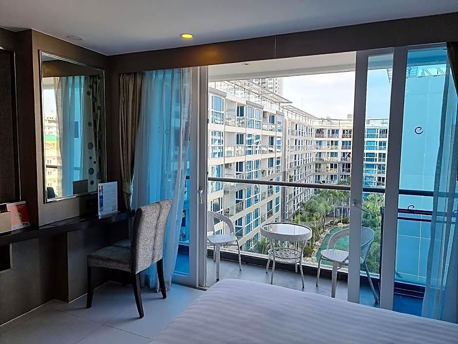 Azure 4* Pattaya