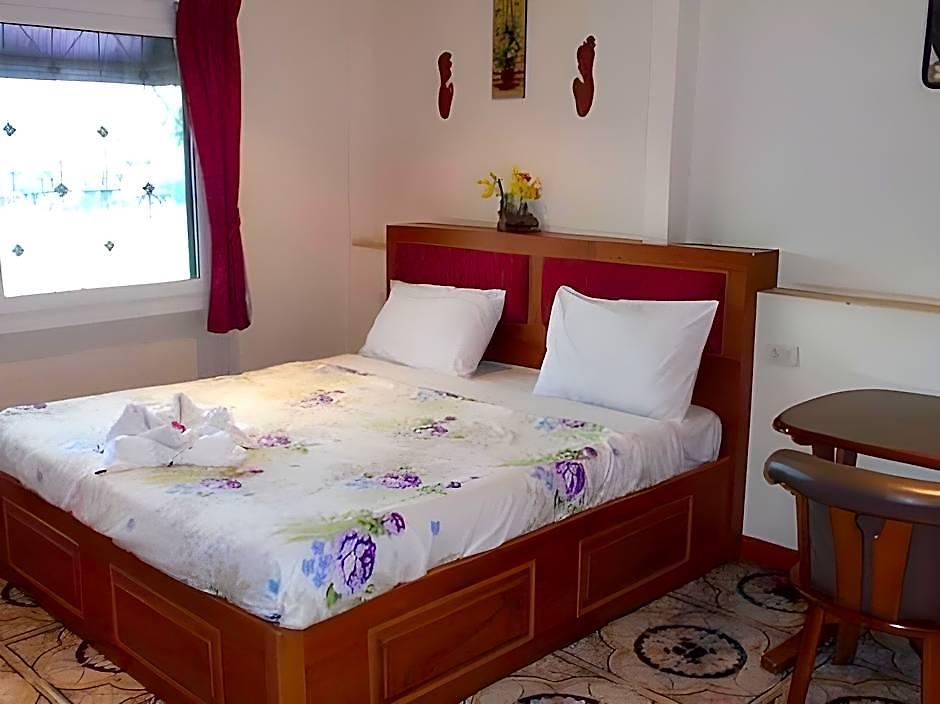 Guest house Chaiyapoon 2*