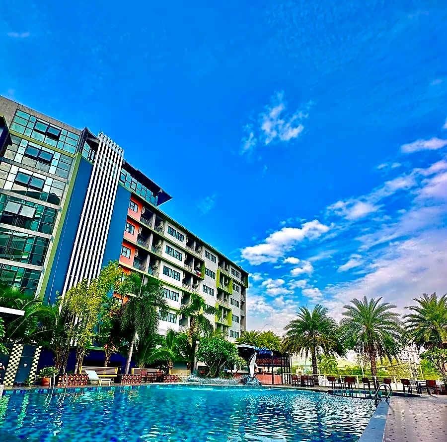 Lakkhana Poolside 4*