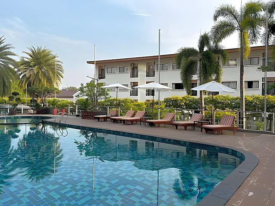 รีสอร์ท Lakkhana Poolside