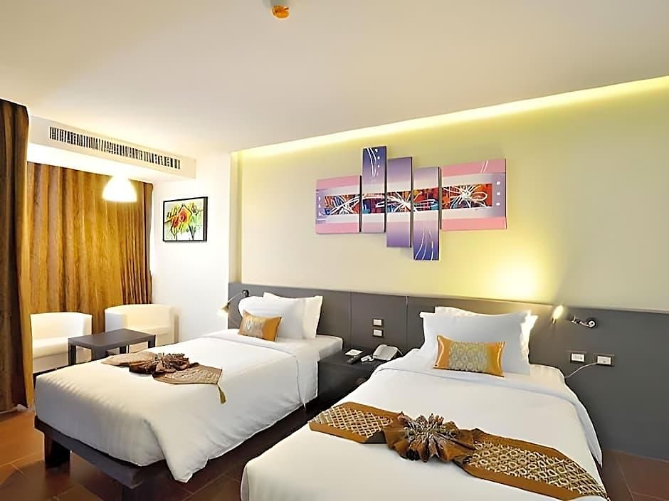 Lakkhana Poolside 4*