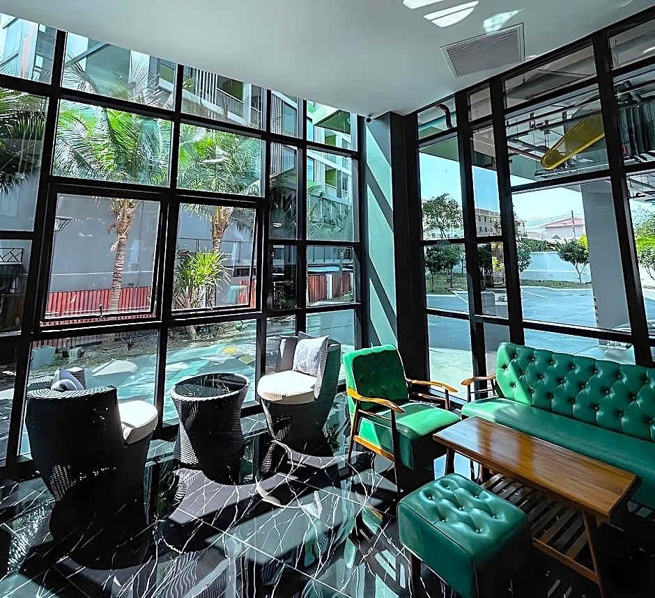 รีสอร์ท Lakkhana Poolside Pattaya