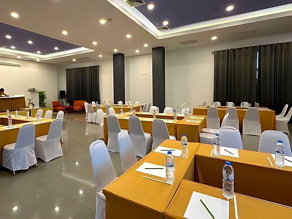 Lakkhana Poolside 4*