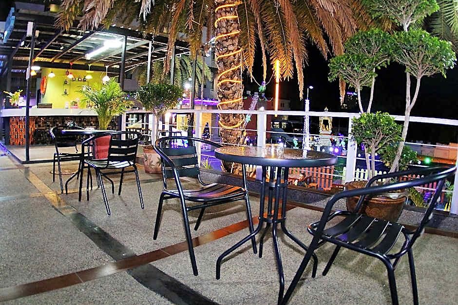Lakkhana Poolside 4*