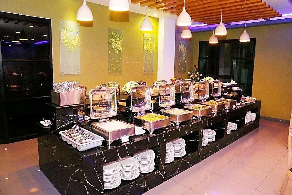 รีสอร์ท Lakkhana Poolside 4*