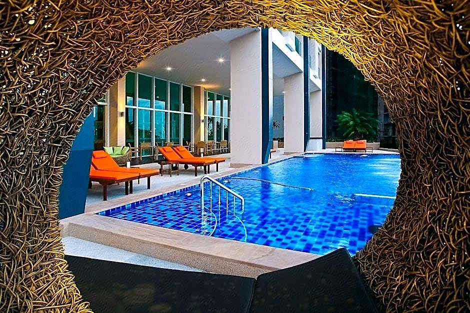 Balihai Bay Hotel 4*