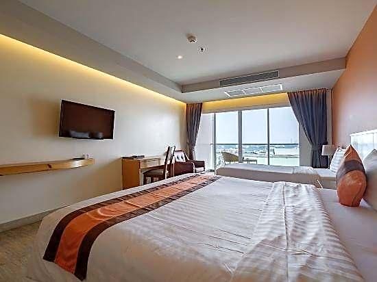 Balihai Bay Hotel Pattaya