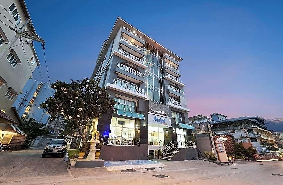 Adelphi โรงแรม