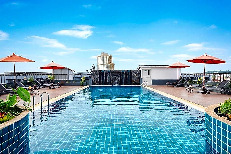 Adelphi 4*