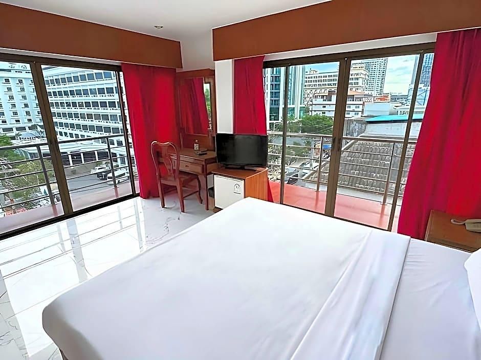 Highfive Pattaya