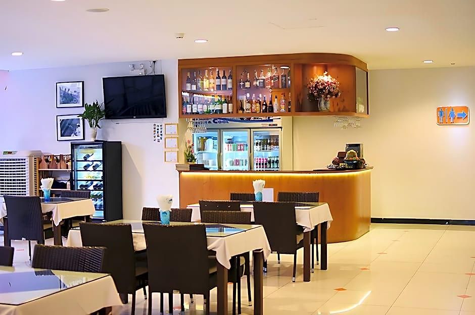 Blue Sky Hotel Pattaya
