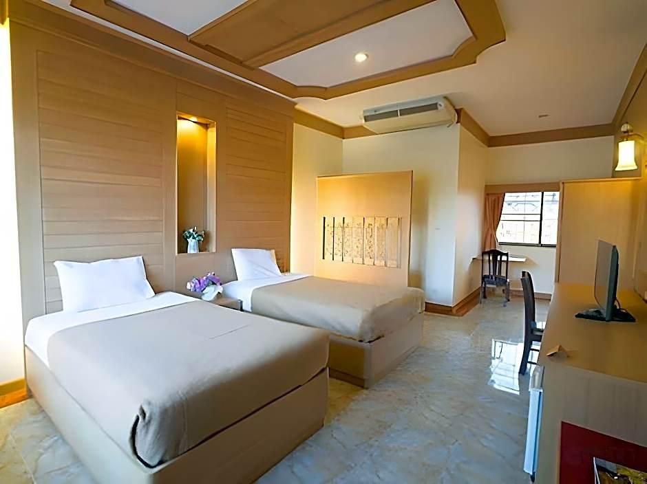 นาวิน แมนชั่น 2 Navin Mansion 2 Hotel 2*