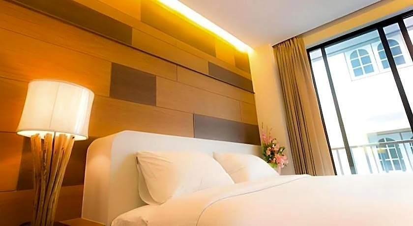 โรงแรม P72 2*