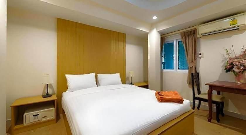 P72 โรงแรม