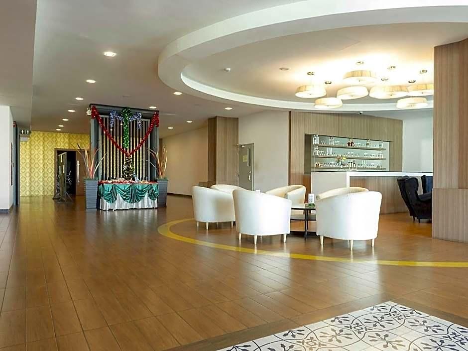 โรงแรม เทวัญ จอมเทียน พัทยา Pattaya