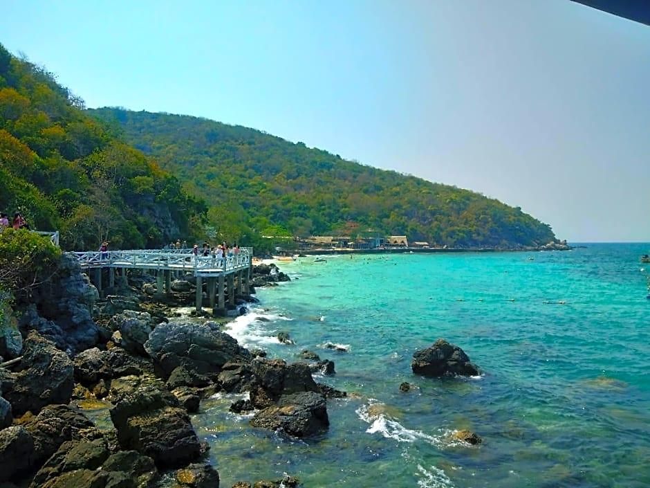 Sawasdee Sea View 3*