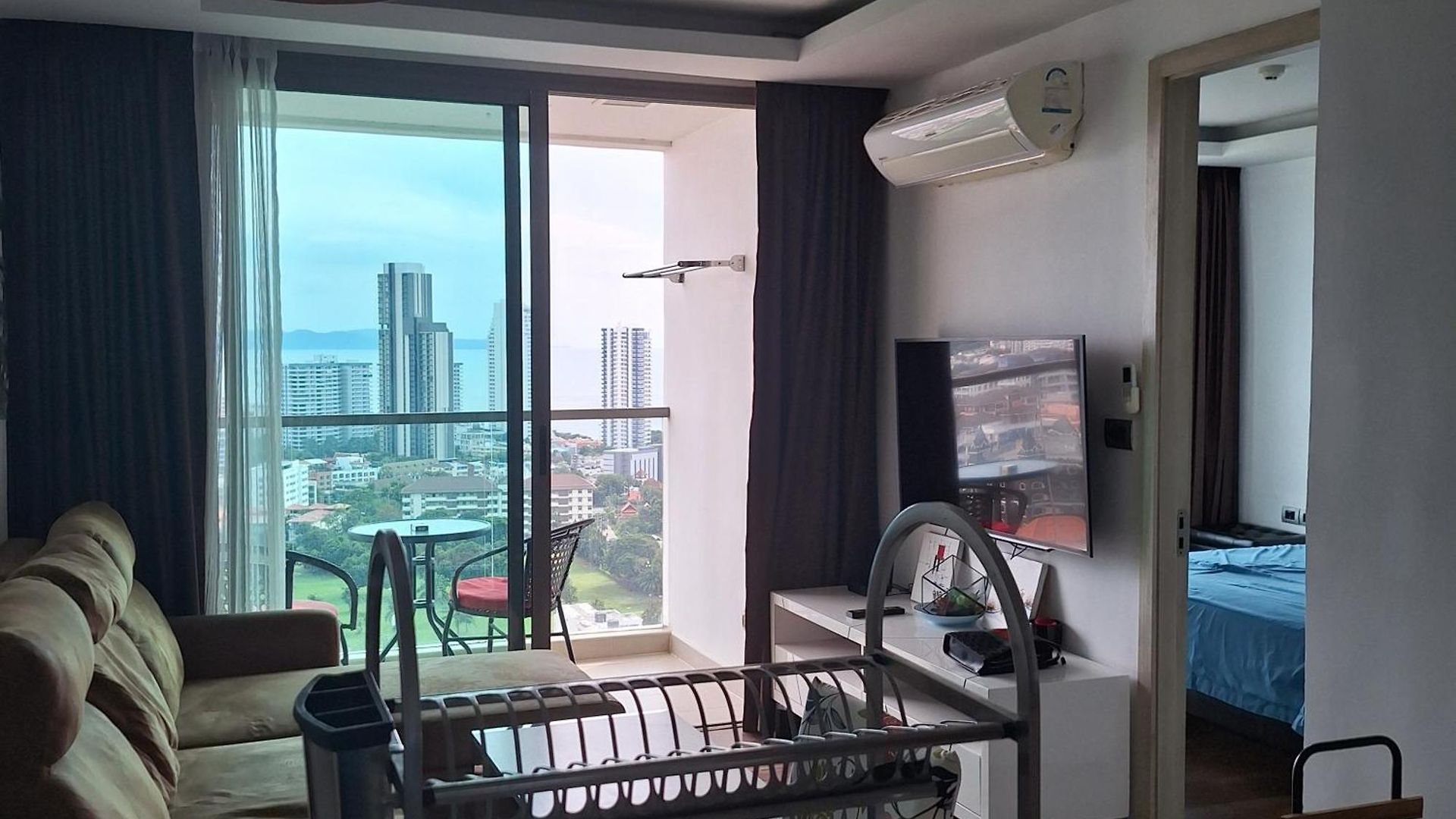 The Peak Towers Sea View * Pattaya