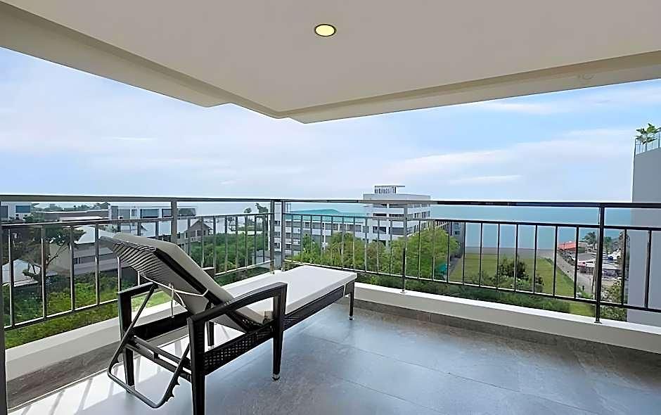 Golden Jomtien Hotel 5*