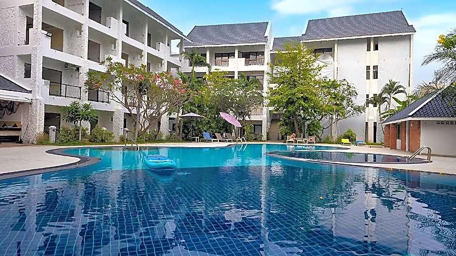 Pooh & 5* Pattaya