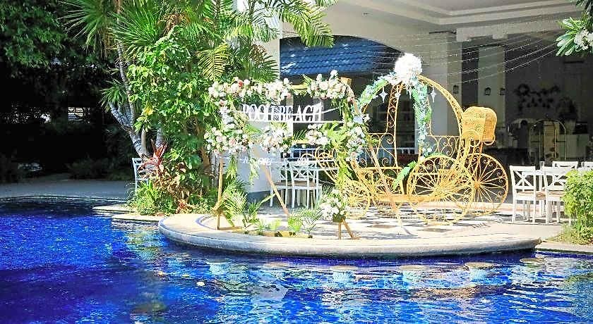 Pooh & Hotel 5*