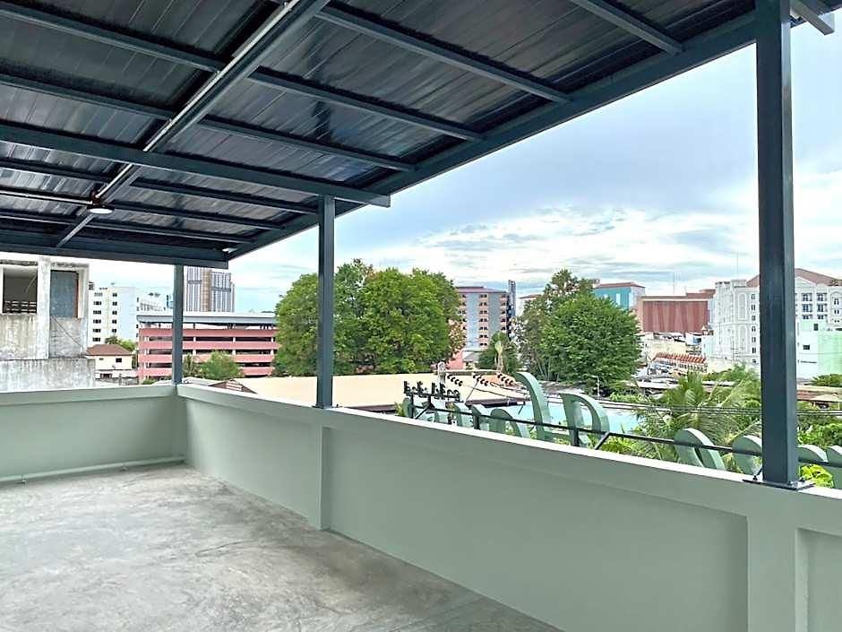 Aree House Poshtel