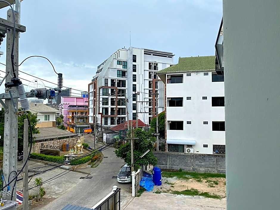 Aree House Poshtel Hotel Pattaya