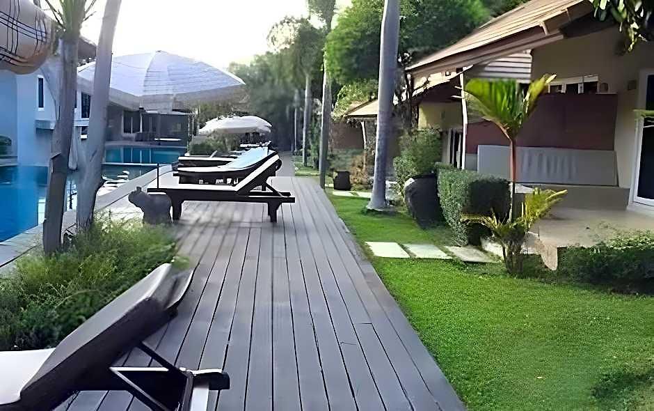 Hotel East Sea Paradise 4*