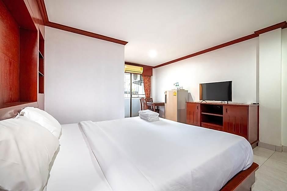 Hotel Selina Place 3*