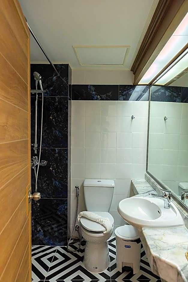 Hotel Pattaya Beach โรงแรม 2*