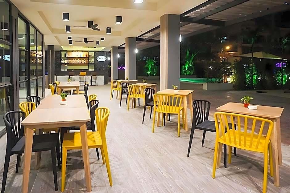 Glow 4* Pattaya
