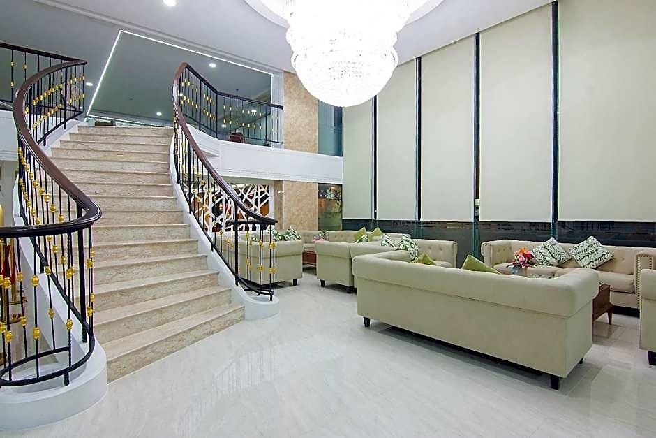 Golden Jomtien 5*