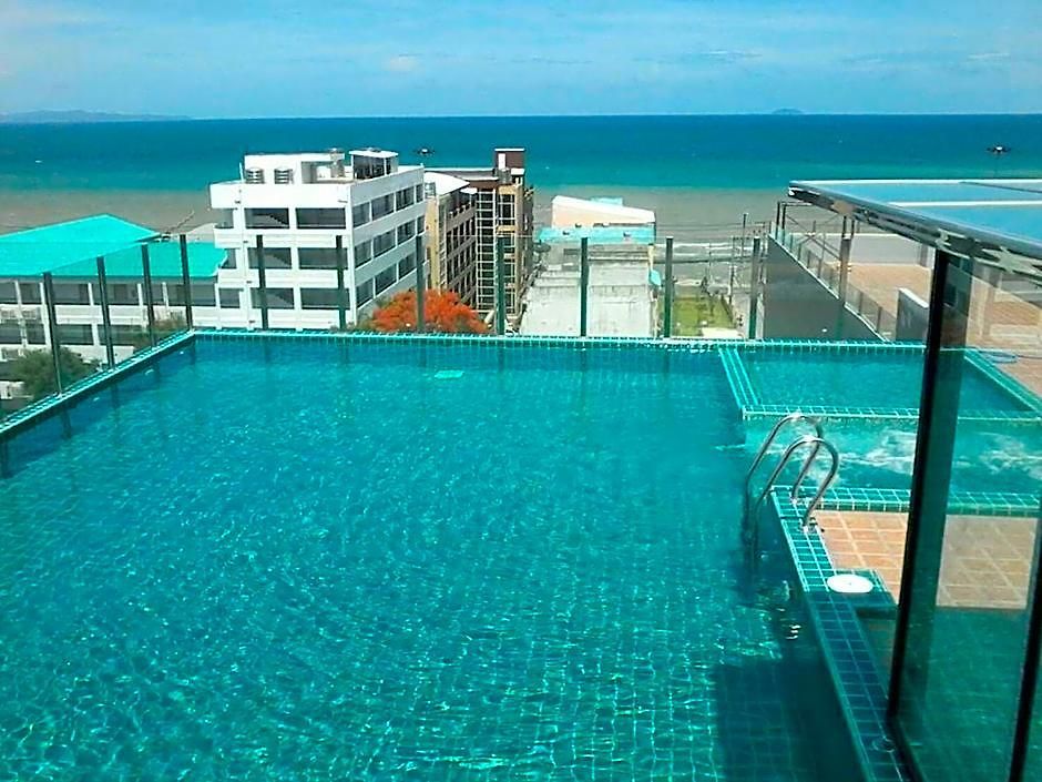 Golden Jomtien Hotel