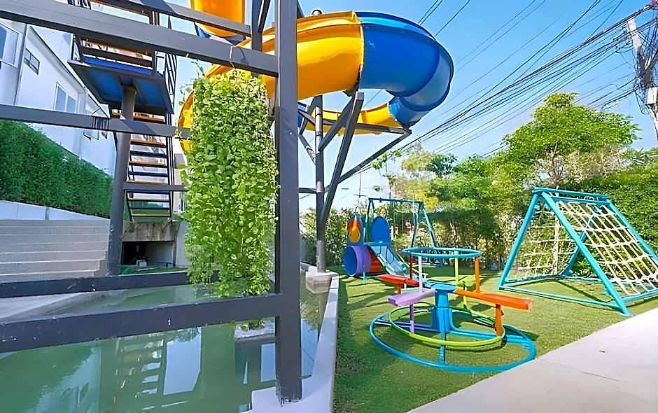 Hotel Golden Jomtien 5*