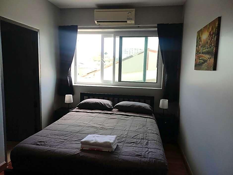 Dania Hotel *