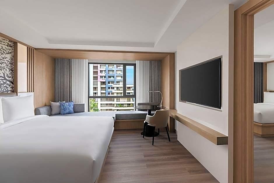 Courtyard By Marriott North Hotel 5*