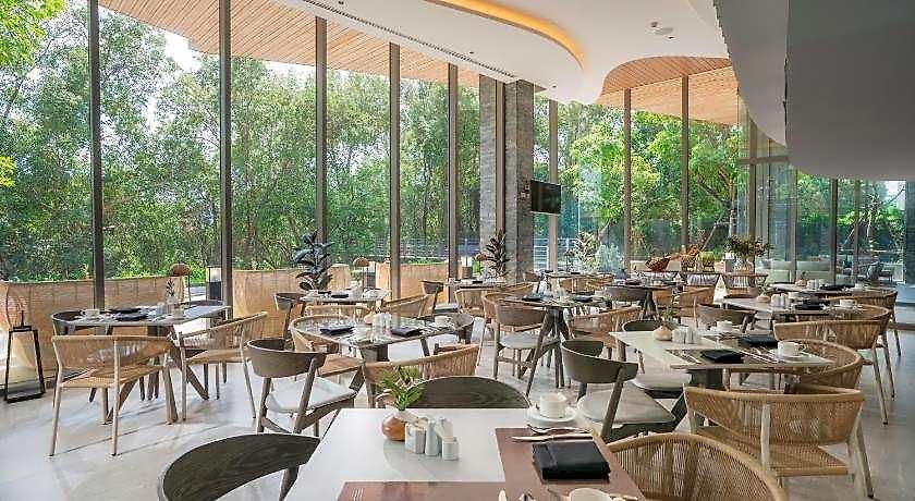 Bayphere Jc Hotel 4*