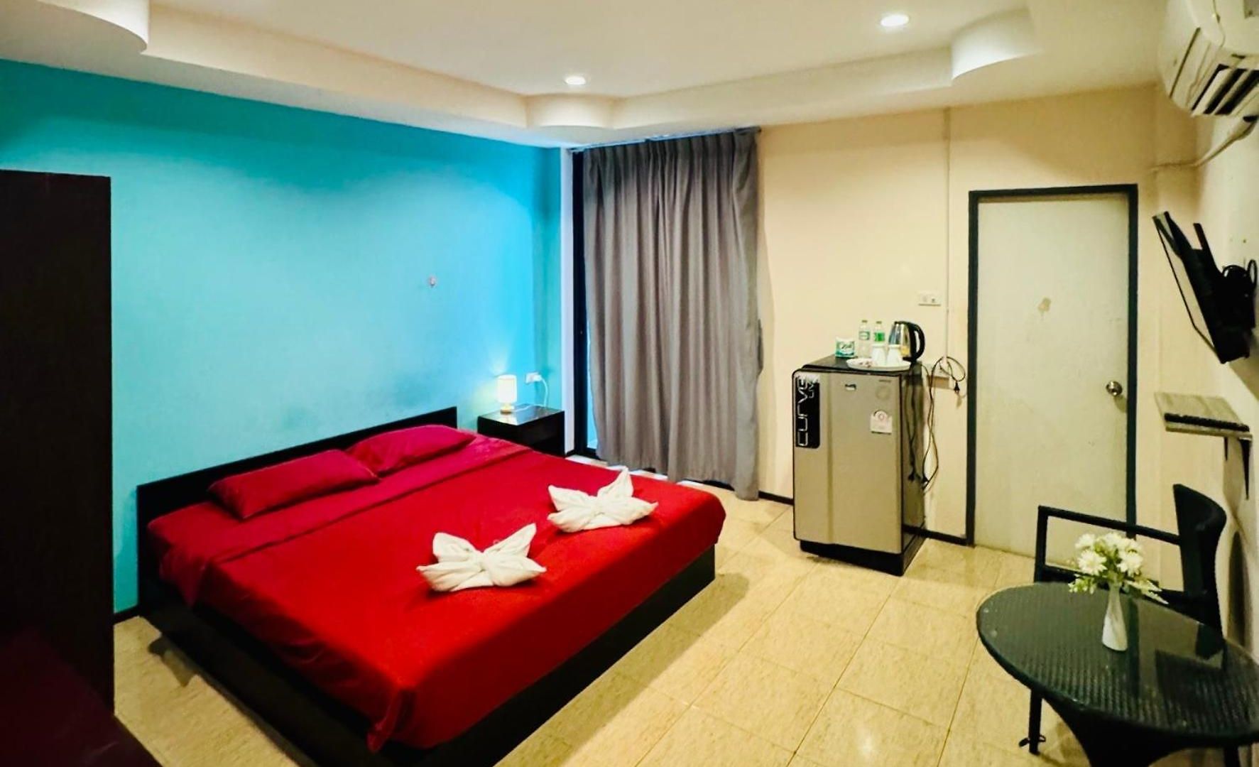 X5 * Pattaya
