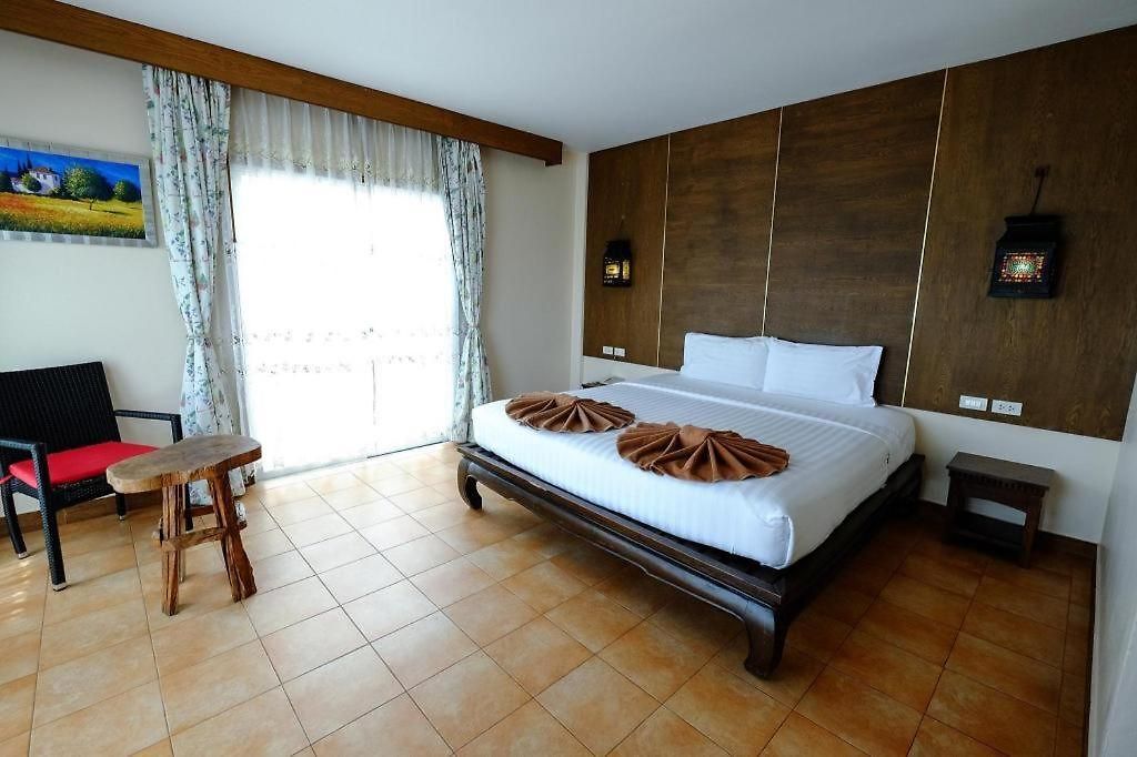 Hotel Red Balcony Pattaya