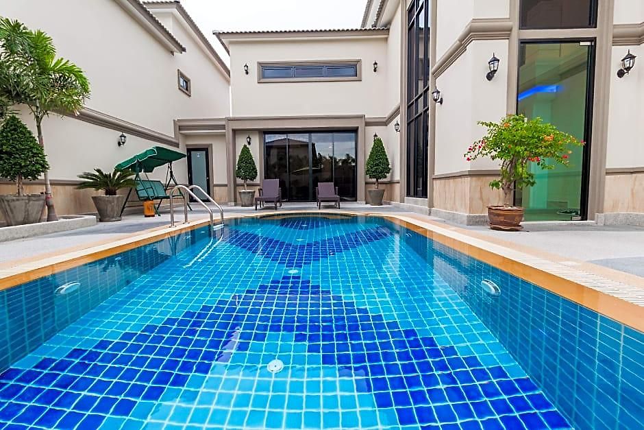 Pool * Pattaya