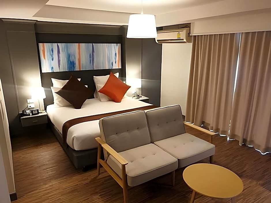 โรงแรม Journeyhub
